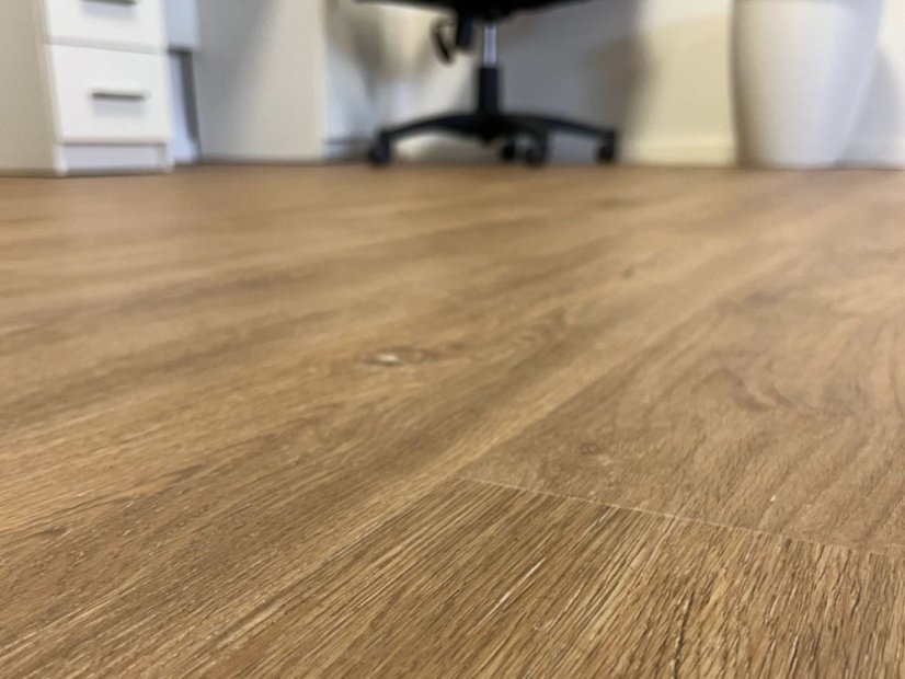 Vinylboden mit SPC Träger Victoria - Größe: 1230 x 180 x 5 mm