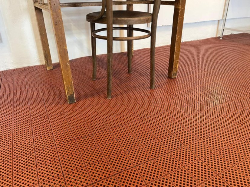 Terasová dlaždice Easygrid - terracota - použití