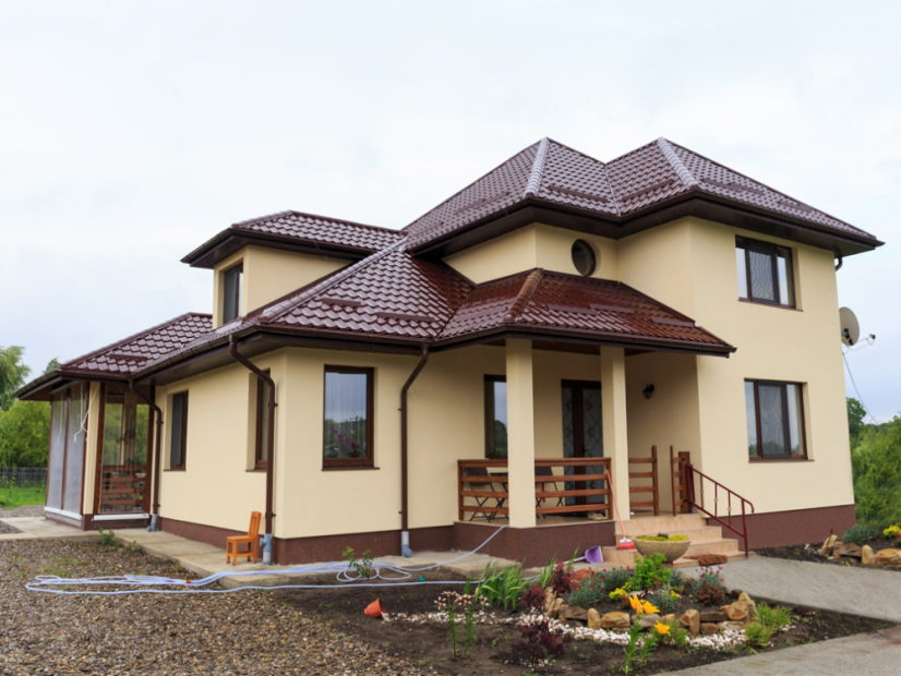 Plechová střešní krytina Classic Tile - Barva: RAL 8017 hnědá, Rozměr: 2250 x 1200 mm