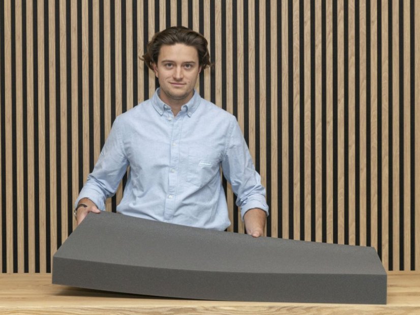 Spumă acustică Standard 7 in-hand