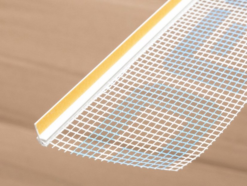 Začisťovací okenný profil APU s perlinkou - Rozmer: 6 x 1400 mm