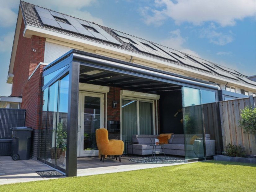 Pergola RAL 7016 s LED osvětlením