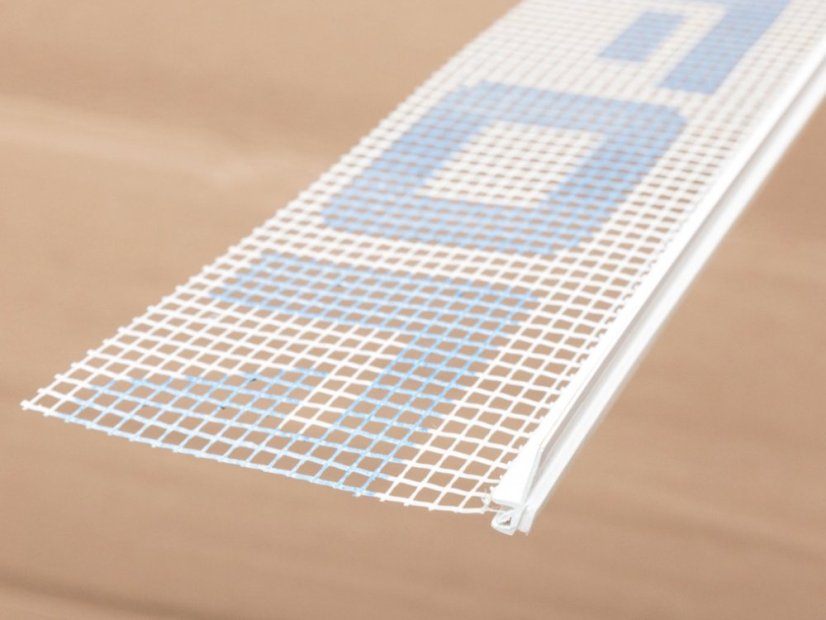 Začisťovací okenný profil APU s perlinkou - Rozmer: 6 x 1400 mm